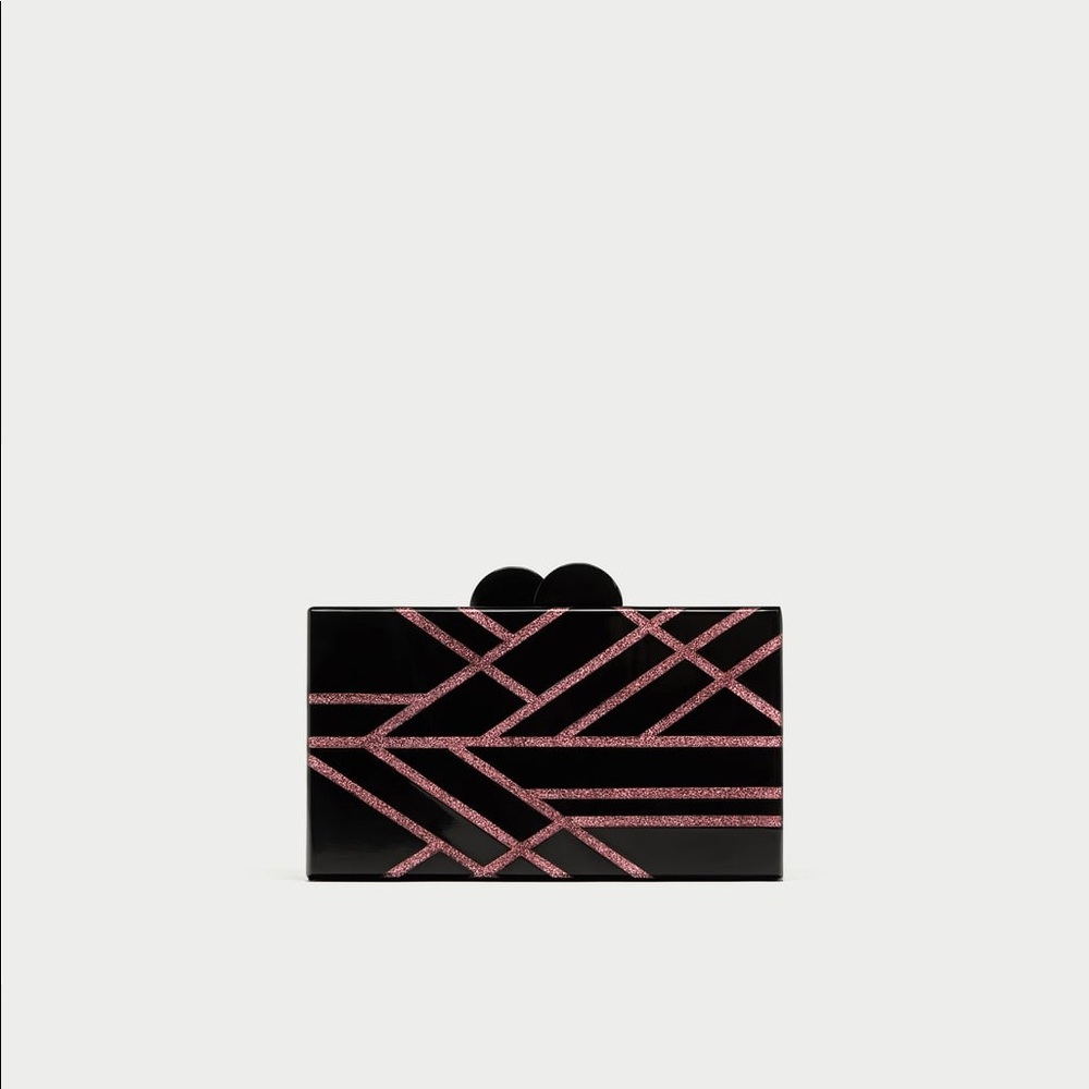 MINAUDIÈRE WITH FUCHSIA DETAILS